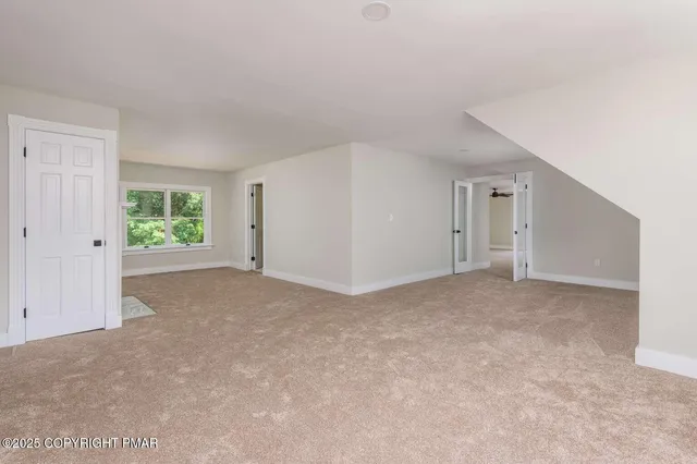 $799,900 | 128 Manor Drive, East Stroudsburg, PA 18301