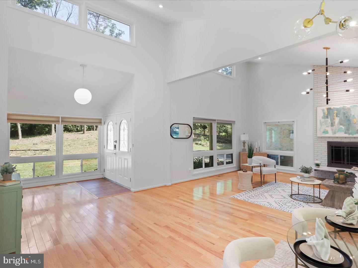 11709 Vale Road Oakton, VA 22124 - Photo 28 of 59 Gallery Image 28