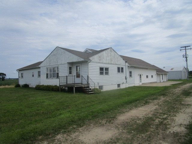 24511 Flat Iron Road Harvard, IL 60033 - Photo 2 of 26