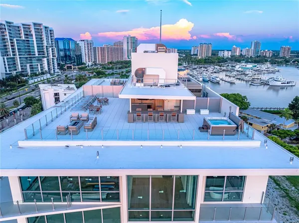 $2,195,000 | 111 Golden Gate, Unit 403, Sarasota, FL 34236