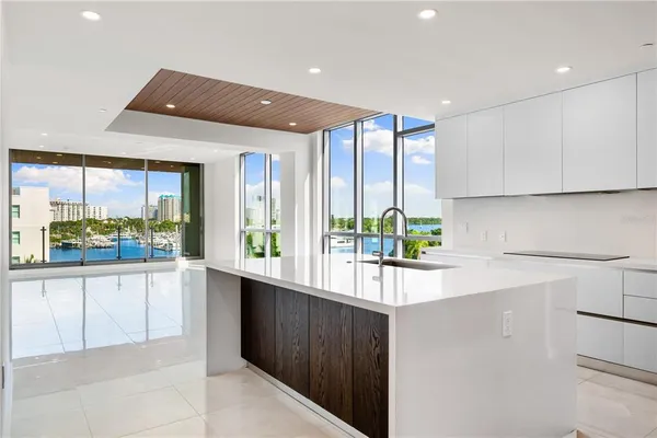 $2,195,000 | 111 Golden Gate, Unit 403, Sarasota, FL 34236