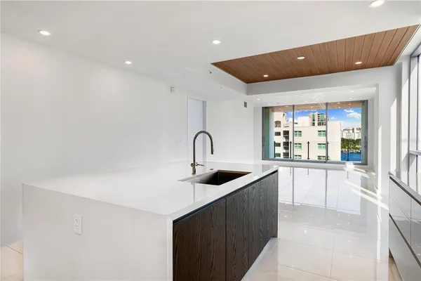 $2,195,000 | 111 Golden Gate, Unit 403, Sarasota, FL 34236