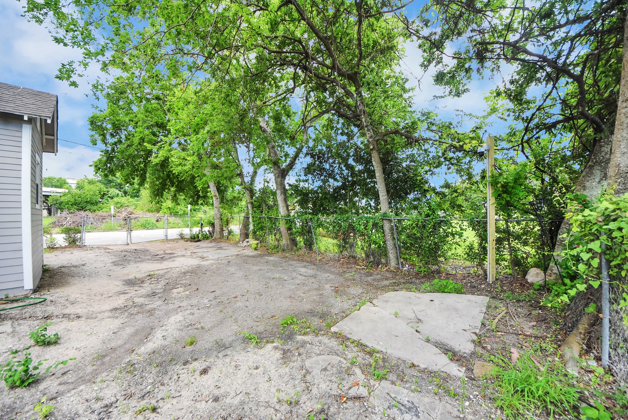 2102 Gray Street, Unit 1 Houston, TX 77003 - Photo 29 of 37
