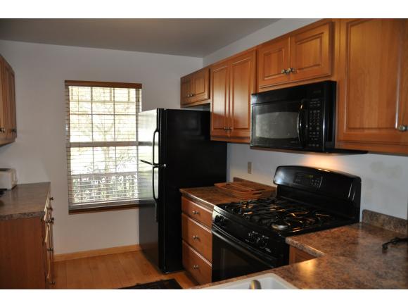 29 Abbey Road, Unit 29 Williston, VT 05495 - Photo 10 of 18