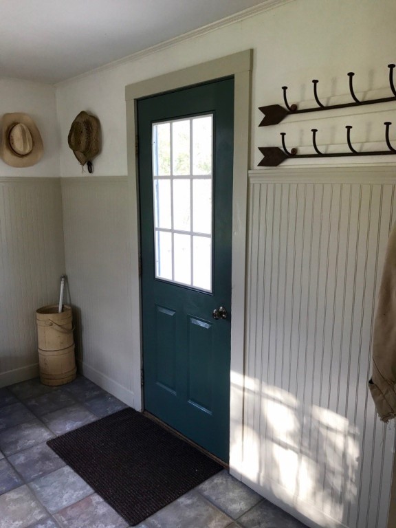 28 Pottersville Road Little Compton, RI 02837 - Photo 3 of 25