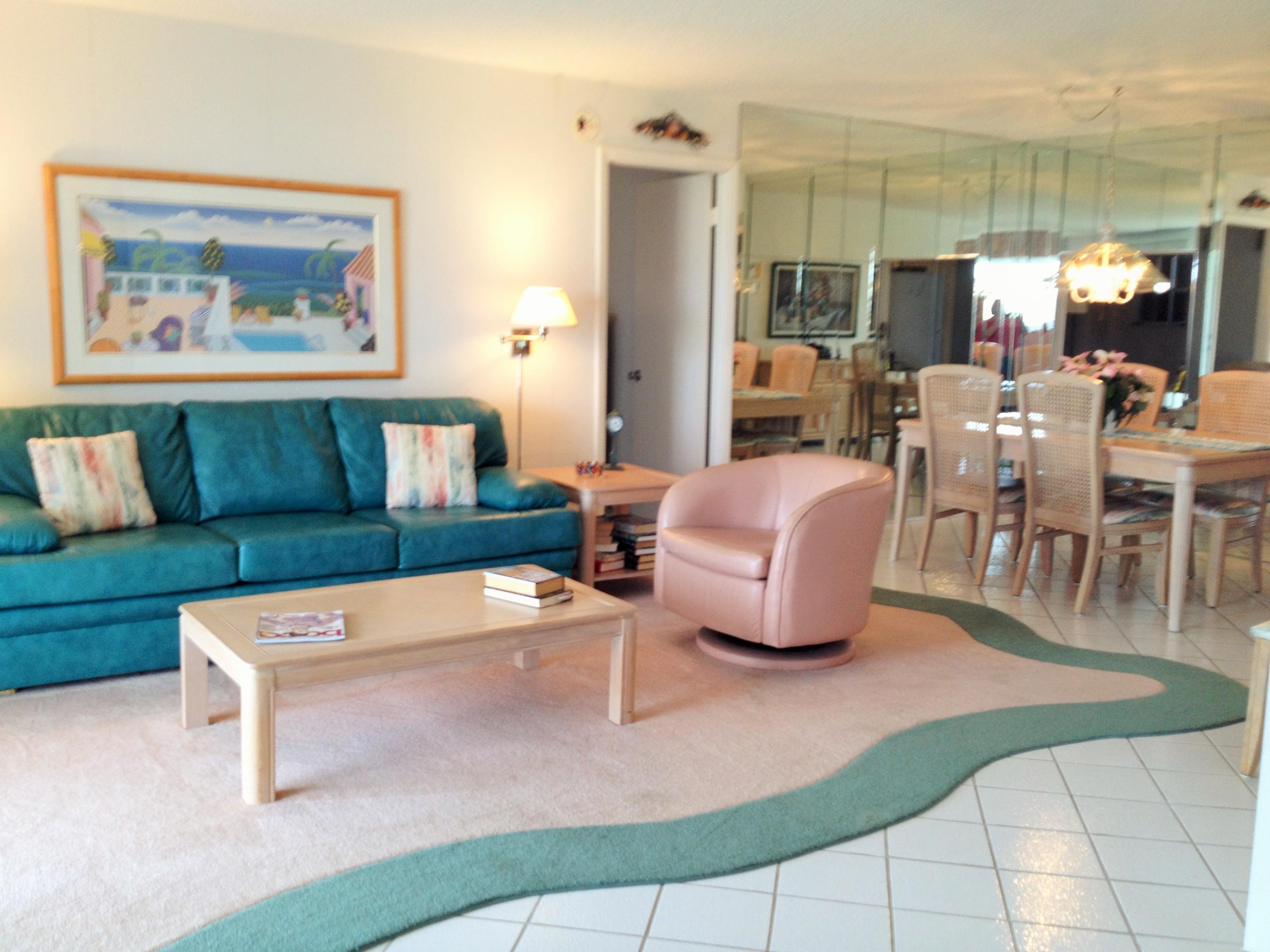 250 Northwest 67th Street, Unit PHW Boca Raton, FL 33487 - Photo 4 of 38 IMG_2495 (2)