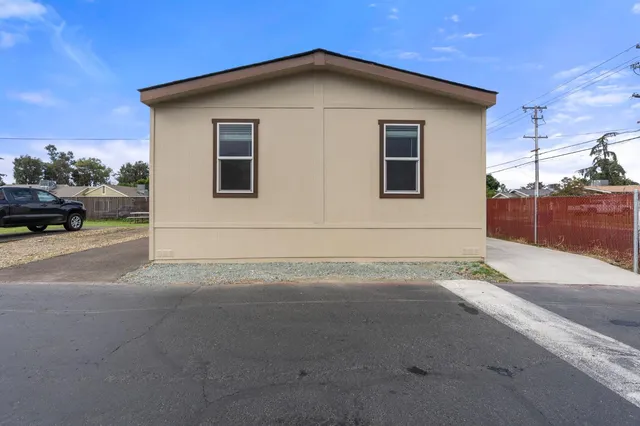 a view of backyard of house
