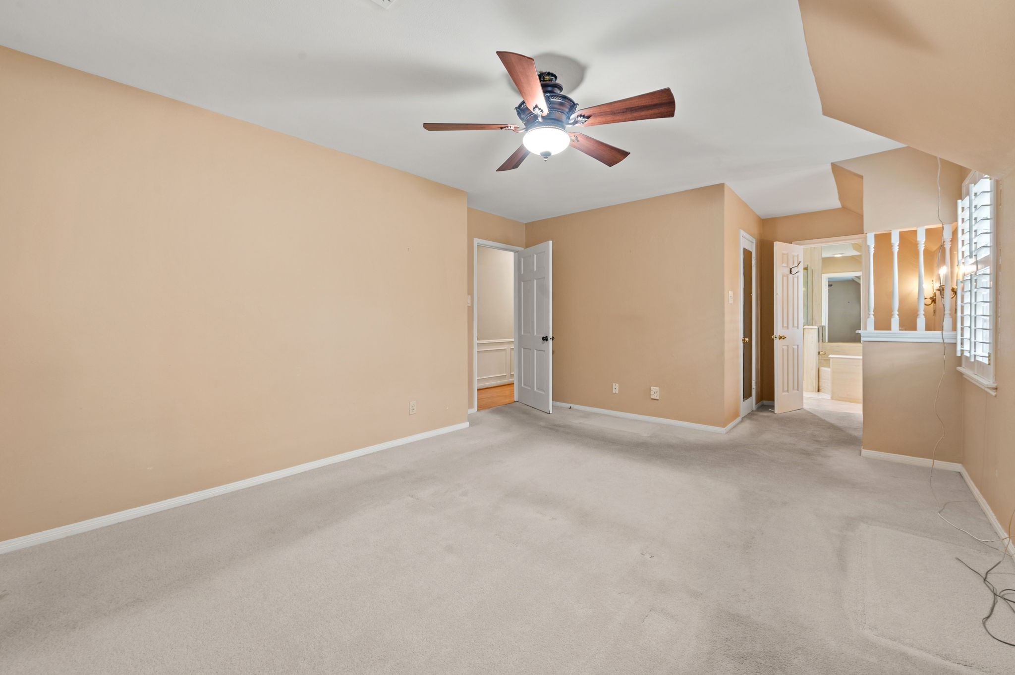 14302 Apple Tree Road Houston, TX 77079 - Photo 23 of 44 Primary bedroom has an ensuite bath