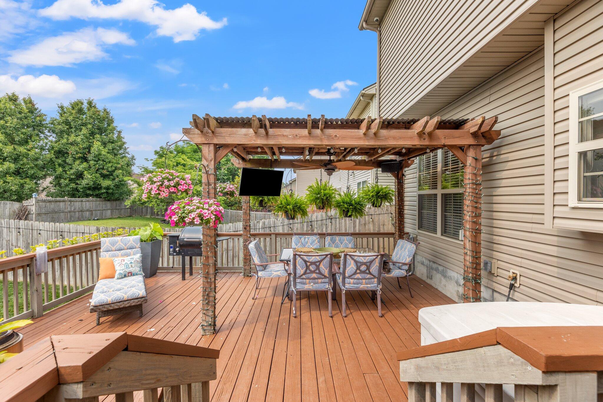 3040 Sandersville Road Lexington, KY 40511 - Photo 34 of 43 extended deck w/ pergola