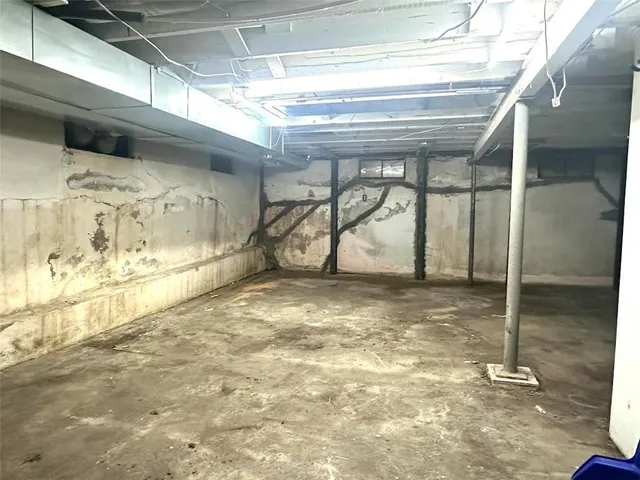 $175,000 | 700 Allcutt Avenue, Bonner Springs, KS 66012