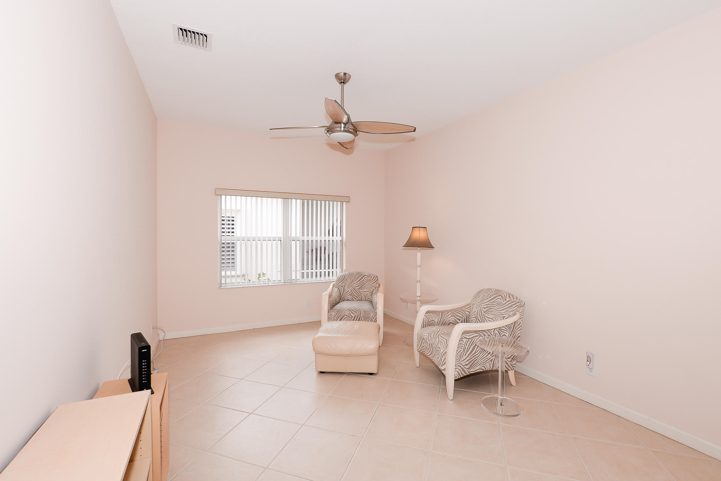 345 Northwest Breezy Point Loop Port St. Lucie, FL 34986 - Photo 9 of 42 family room