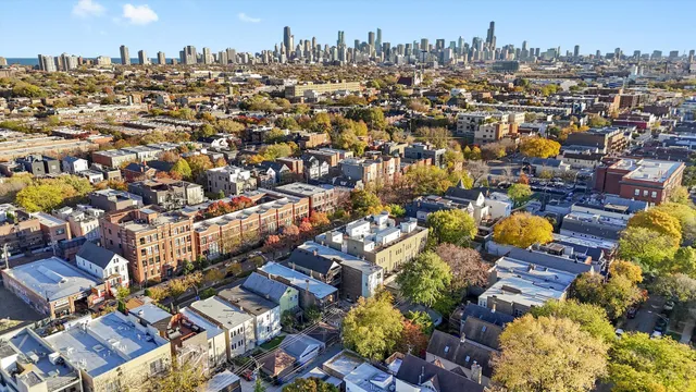 $700,000 | 2662 North Ashland Avenue, Chicago, IL 60614