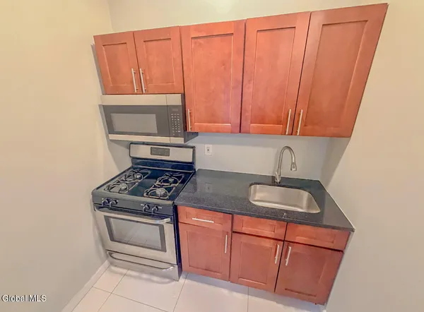 $799,900 | 81 Ten Broeck Street, Albany, NY 12210