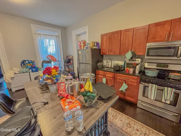 $799,900 | 81 Ten Broeck Street, Albany, NY 12210