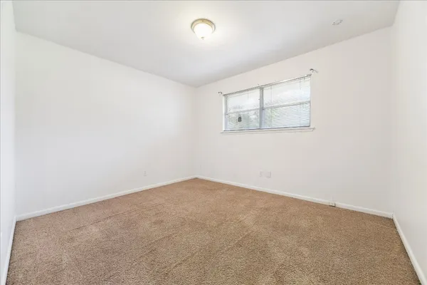 $2,090 | 5422 Spellman Road, Houston, TX 77096