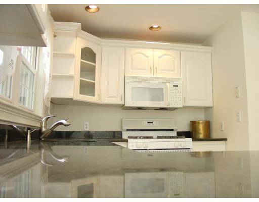 23 Oakley Road Watertown, MA 02472 - Photo 8 of 30 Gallery Image 8