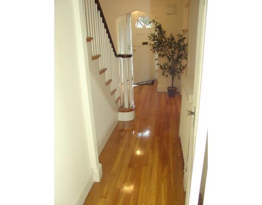 23 Oakley Road Watertown, MA 02472 - Photo 10 of 30 Gallery Image 10