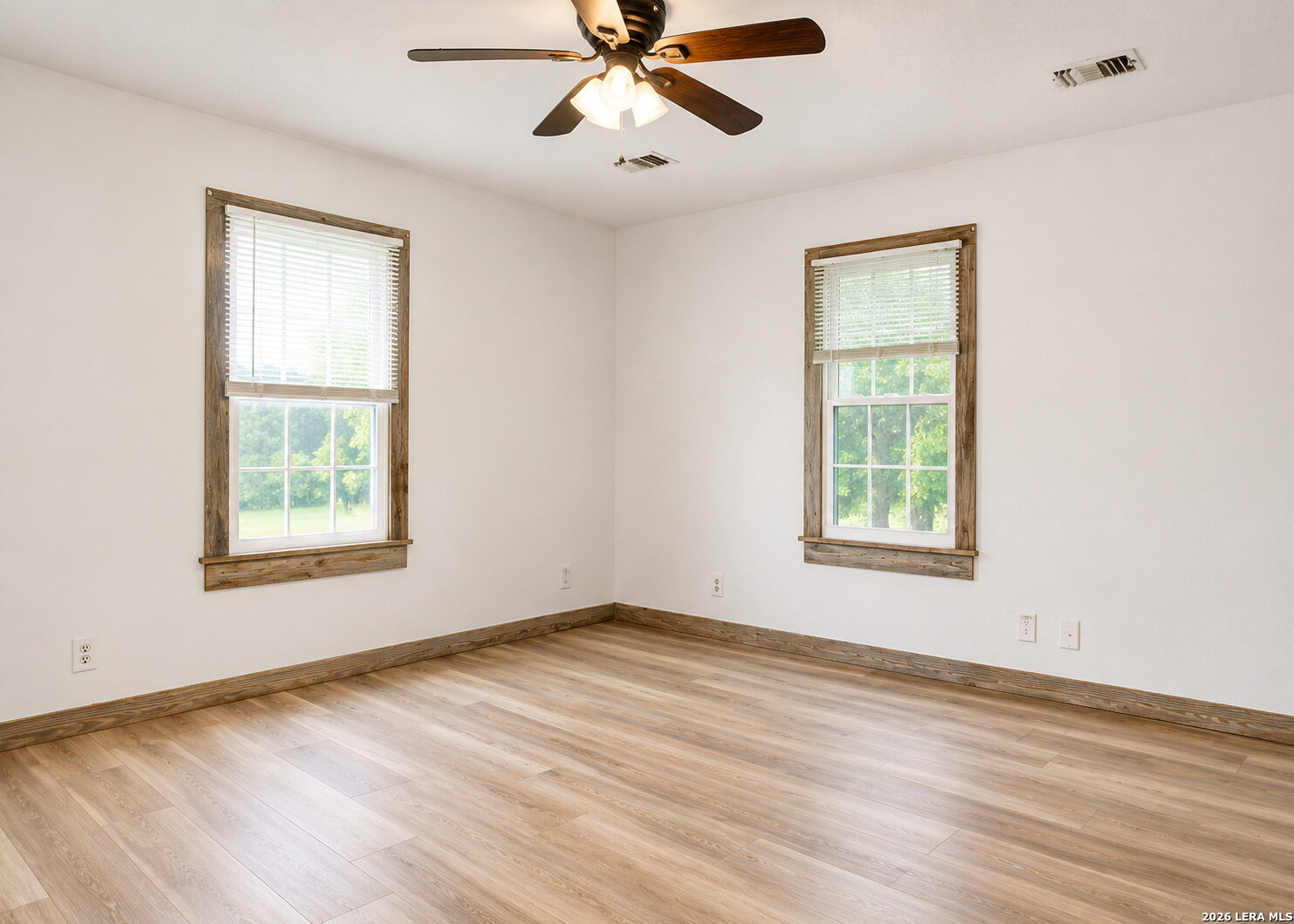 512 Southwind Loop Seguin, TX 78155 - Photo 7 of 14