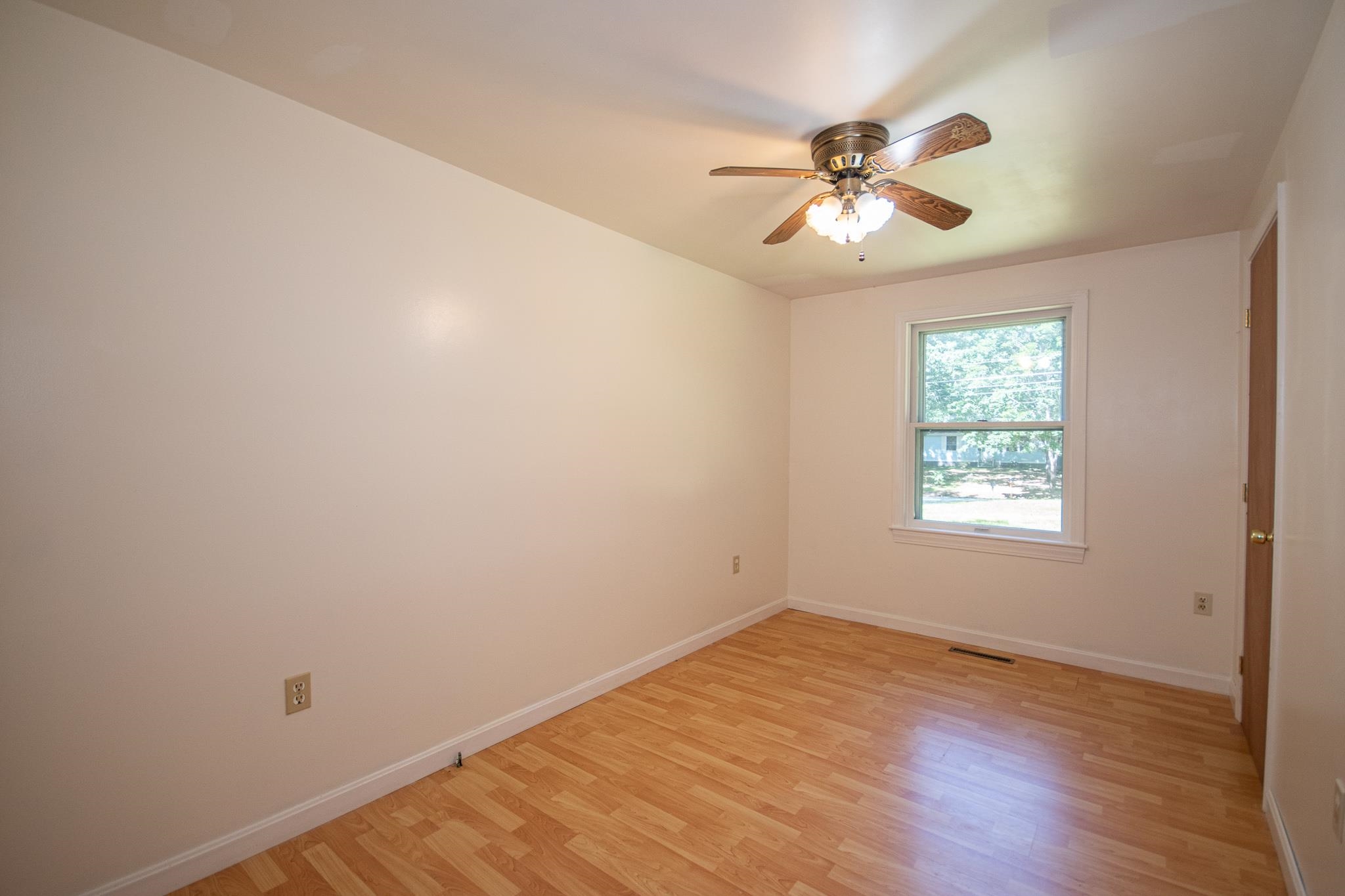 12 Mandela Drive Rochester, NH 03868 - Photo 9 of 32