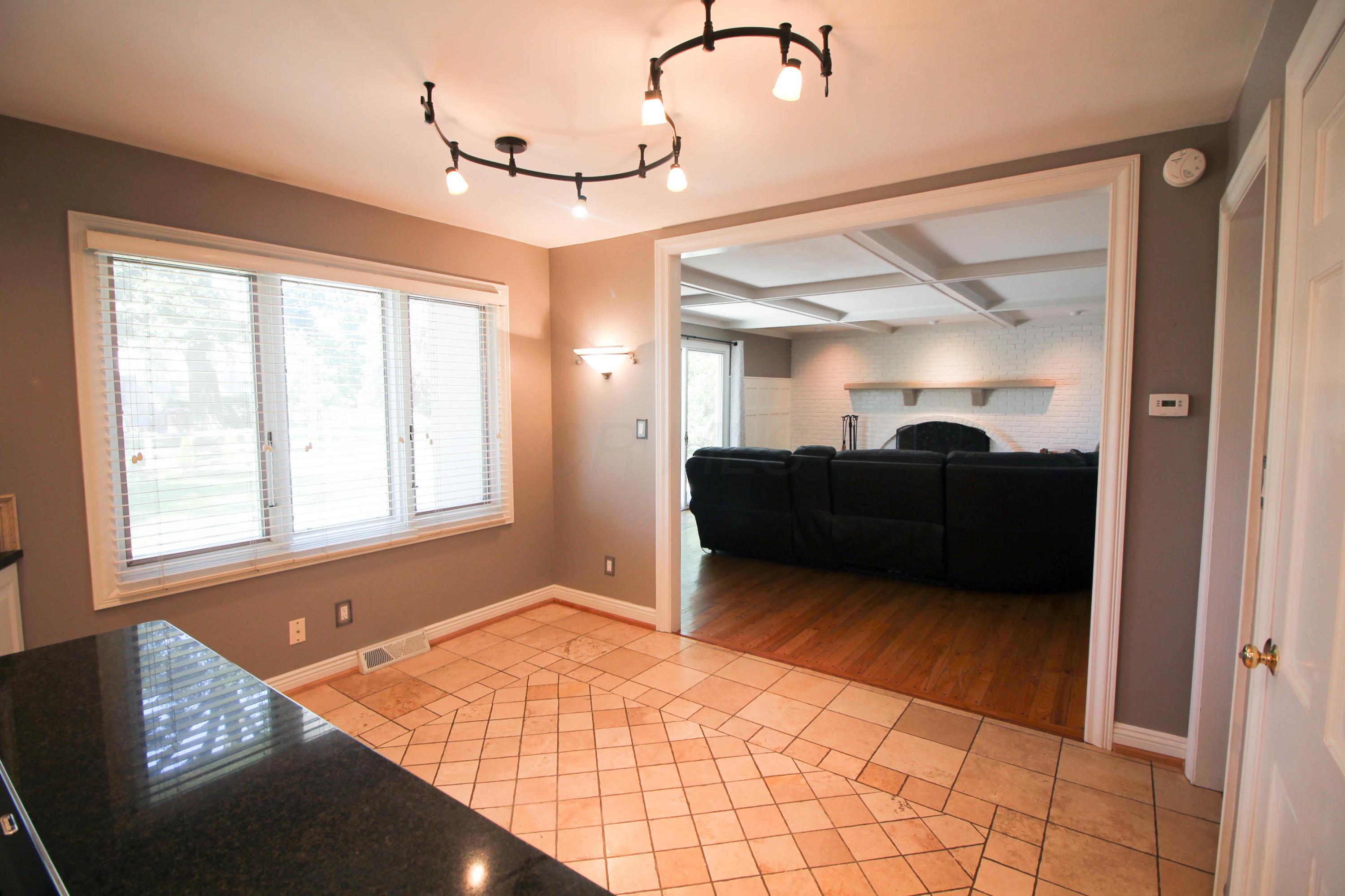 4433 Castleton Road West Columbus, OH 43220 - Photo 8 of 28 Gallery Image 8