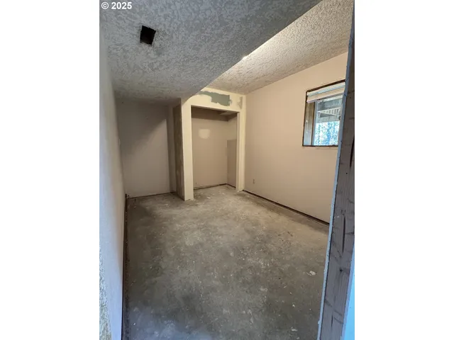 $698,000 | 15400 Southeast Barlow Court, Damascus, OR 97089