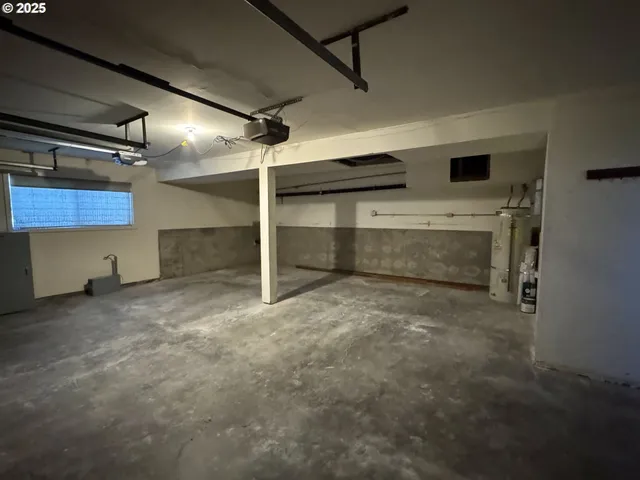 $698,000 | 15400 Southeast Barlow Court, Damascus, OR 97089