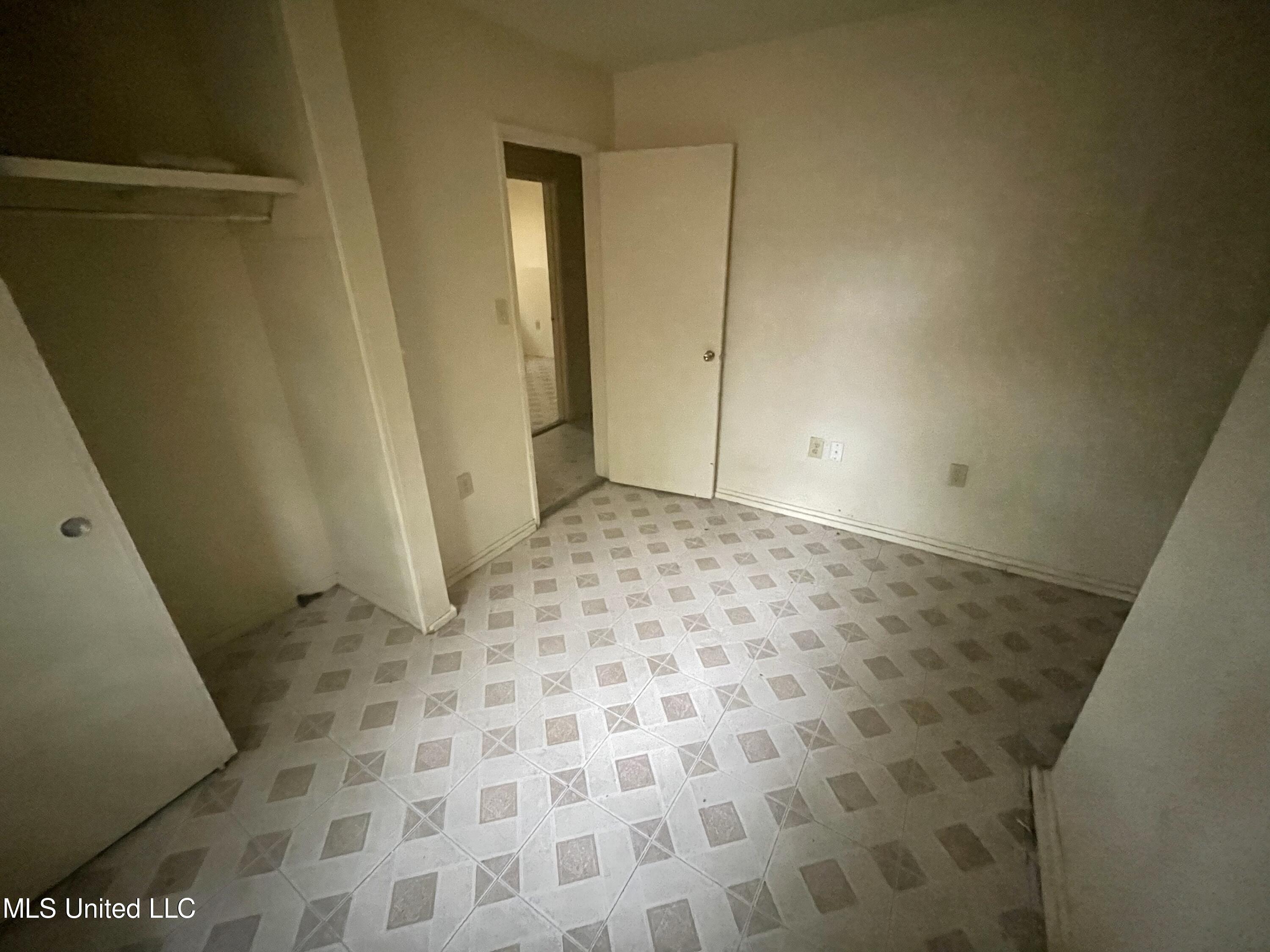 3306 Longwood Drive Jackson, MS 39212 - Photo 17 of 25 IMG_8310