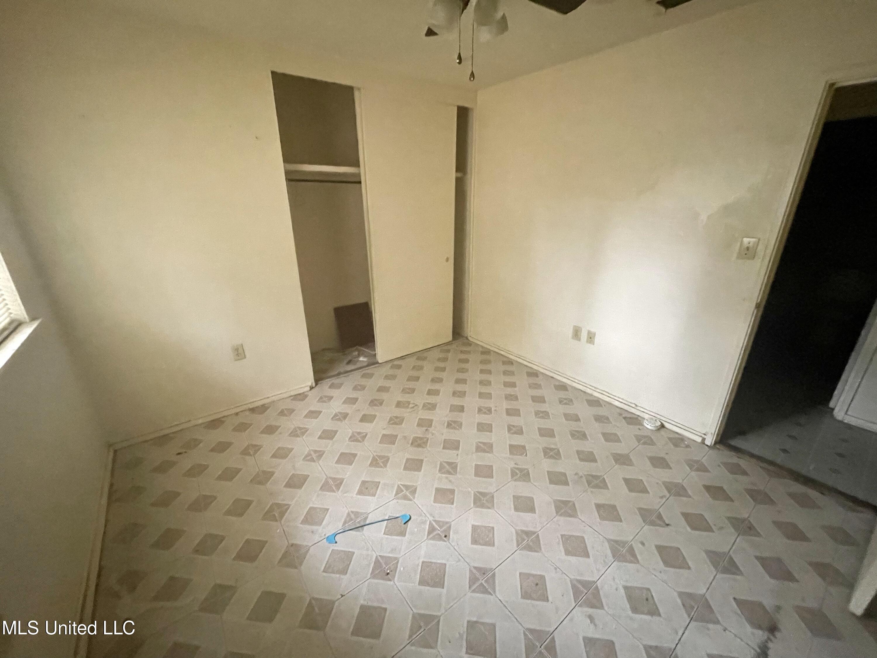 3306 Longwood Drive Jackson, MS 39212 - Photo 20 of 25 IMG_8303