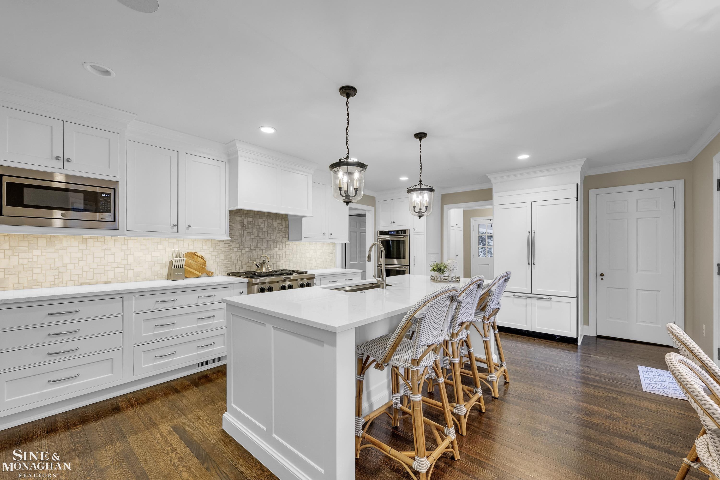 276 Cloverly Road Grosse Pointe Farms, MI 48236 - Photo 14 of 75