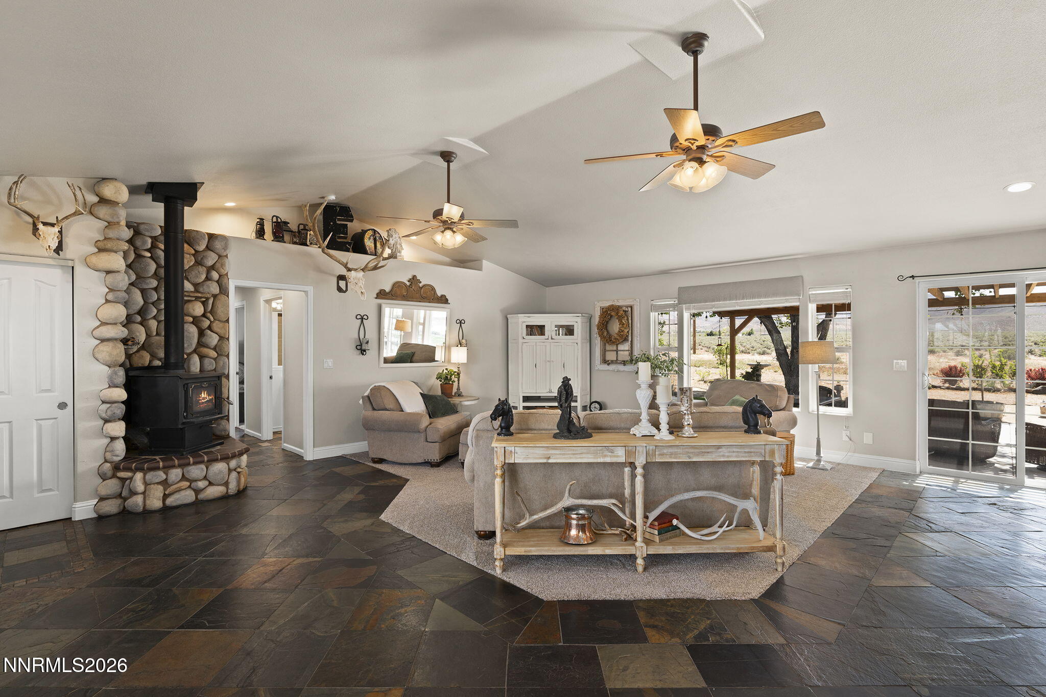 4800 Amy Road Reno, NV 89510 - Photo 14 of 77 18-web-or-mls-_DSC9453