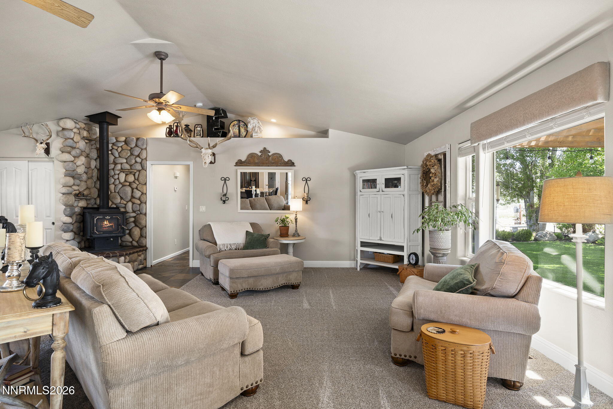 4800 Amy Road Reno, NV 89510 - Photo 15 of 77 19-web-or-mls-_DSC9458