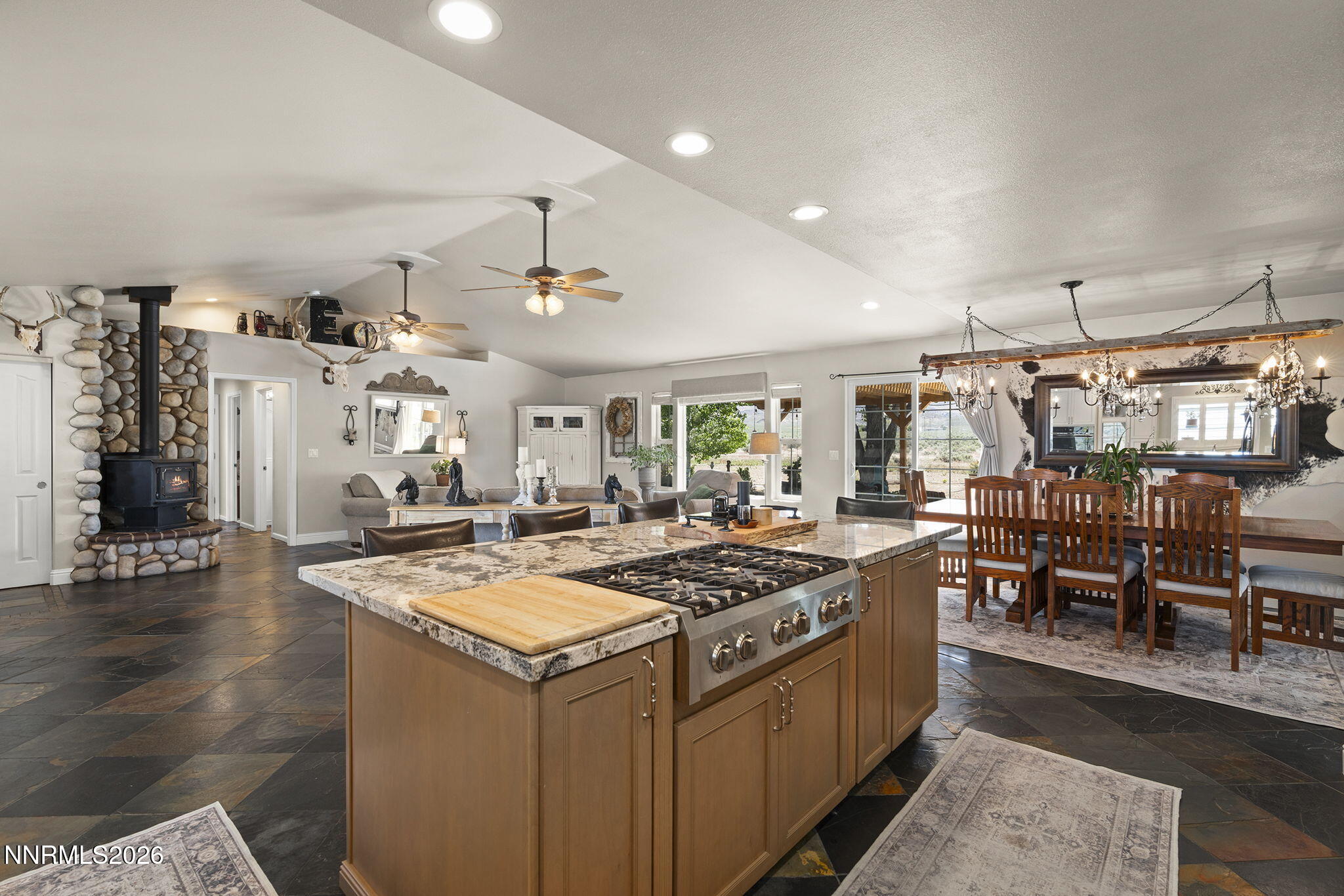 4800 Amy Road Reno, NV 89510 - Photo 21 of 77 25-web-or-mls-_DSC9493