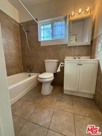 $2,600 | 1516 Talmadge Street, Unit UFU, Los Angeles, CA 90027