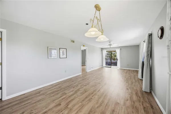 $205,000 | 104 Capri Isles Boulevard, Unit 301, Venice, FL 34292