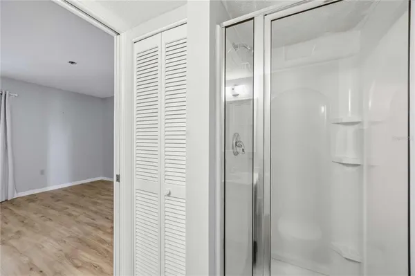 $205,000 | 104 Capri Isles Boulevard, Unit 301, Venice, FL 34292