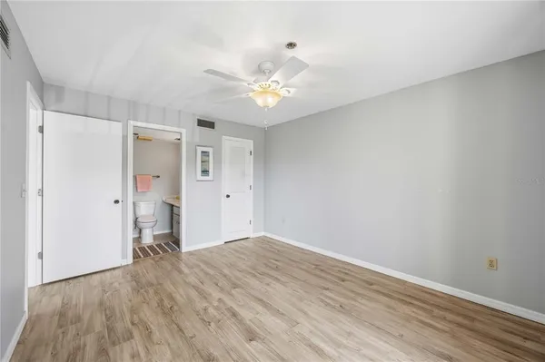 $205,000 | 104 Capri Isles Boulevard, Unit 301, Venice, FL 34292