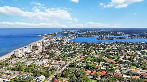 $205,000 | 104 Capri Isles Boulevard, Unit 301, Venice, FL 34292