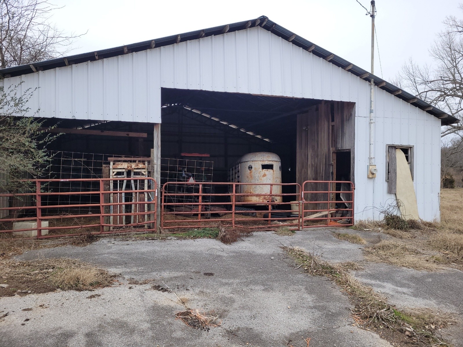0 Mullins Chapel Road Shelbyville, TN 37160 - Photo 68 of 69 a view of a house with wooden roof