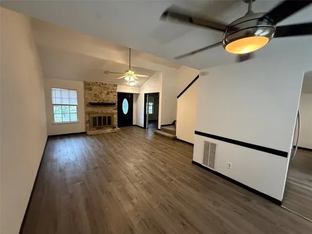 $2,300 | 7916 Copano Drive, Austin, TX 78749