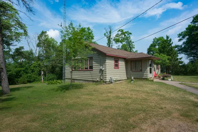 $550,000 | 3350 Bonnie Bay Court, Stevens Point, WI 54481