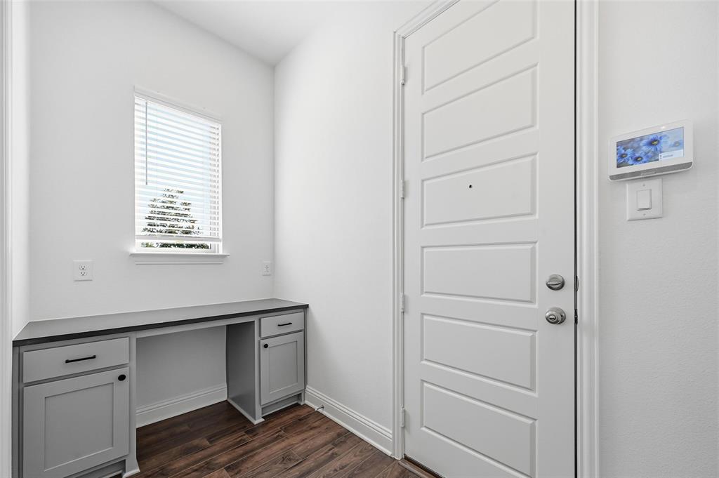 2533 Brunswick Way, Unit 2533 Allen, TX 75013 - Photo 11 of 24 a view of cabinets and window