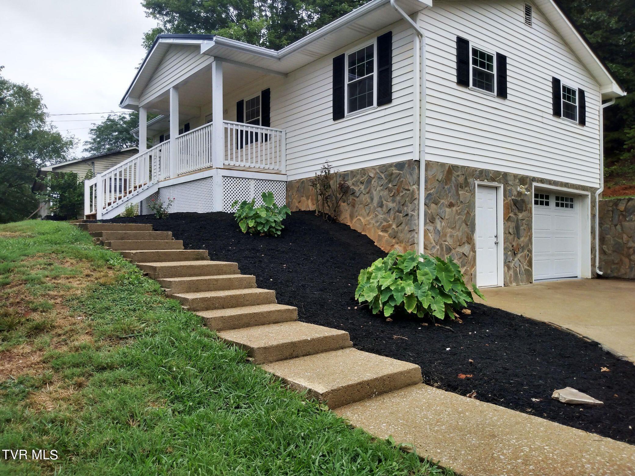 243 Pruitt Road North Greeneville, TN 37743 - Photo 3 of 37 243 Pruitt Rd N Outside 1