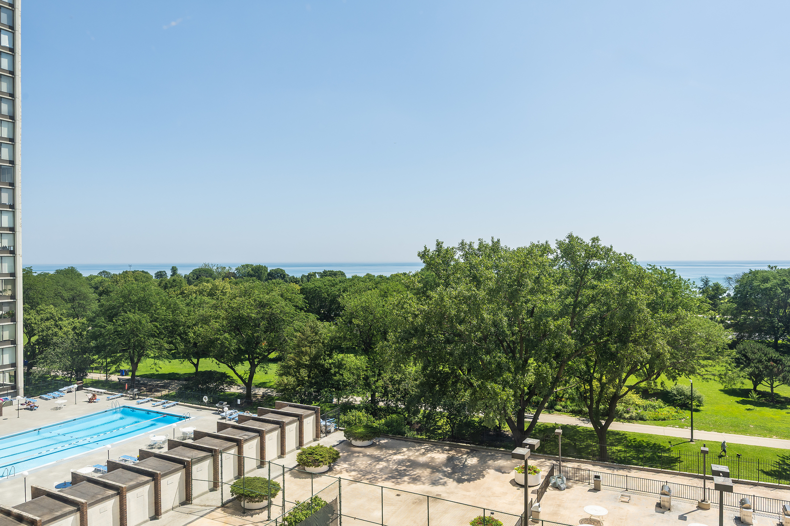 5445 North Sheridan Road, Unit 808 Chicago, IL 60640 - Photo 3 of 14
