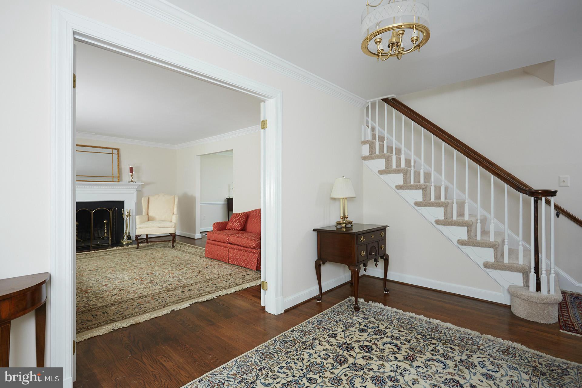 13632 Glenhurst Road North Potomac, MD 20878 - Photo 3 of 30 Interior (General)
