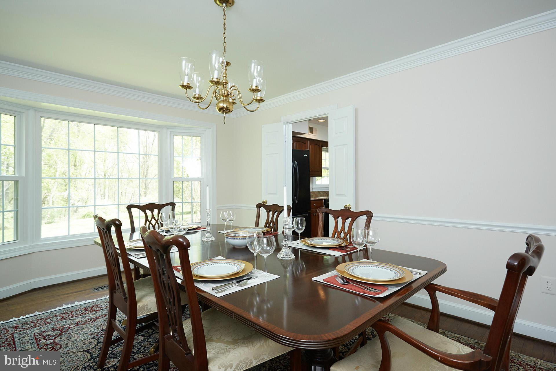 13632 Glenhurst Road North Potomac, MD 20878 - Photo 6 of 30 Dining Room