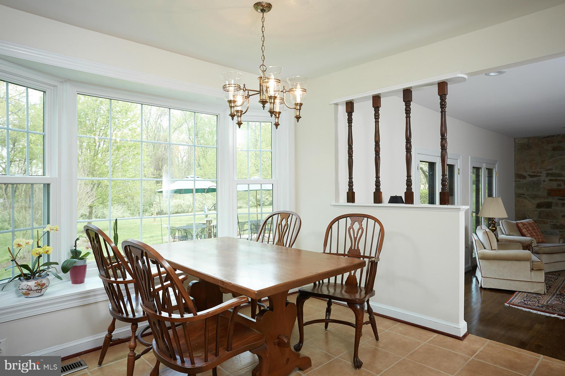 13632 Glenhurst Road North Potomac, MD 20878 - Photo 10 of 30 Kitchen