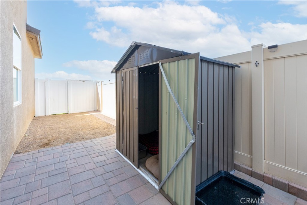 7635 Sweet Rnch Circle Riverside, CA 92507 - Photo 4 of 50