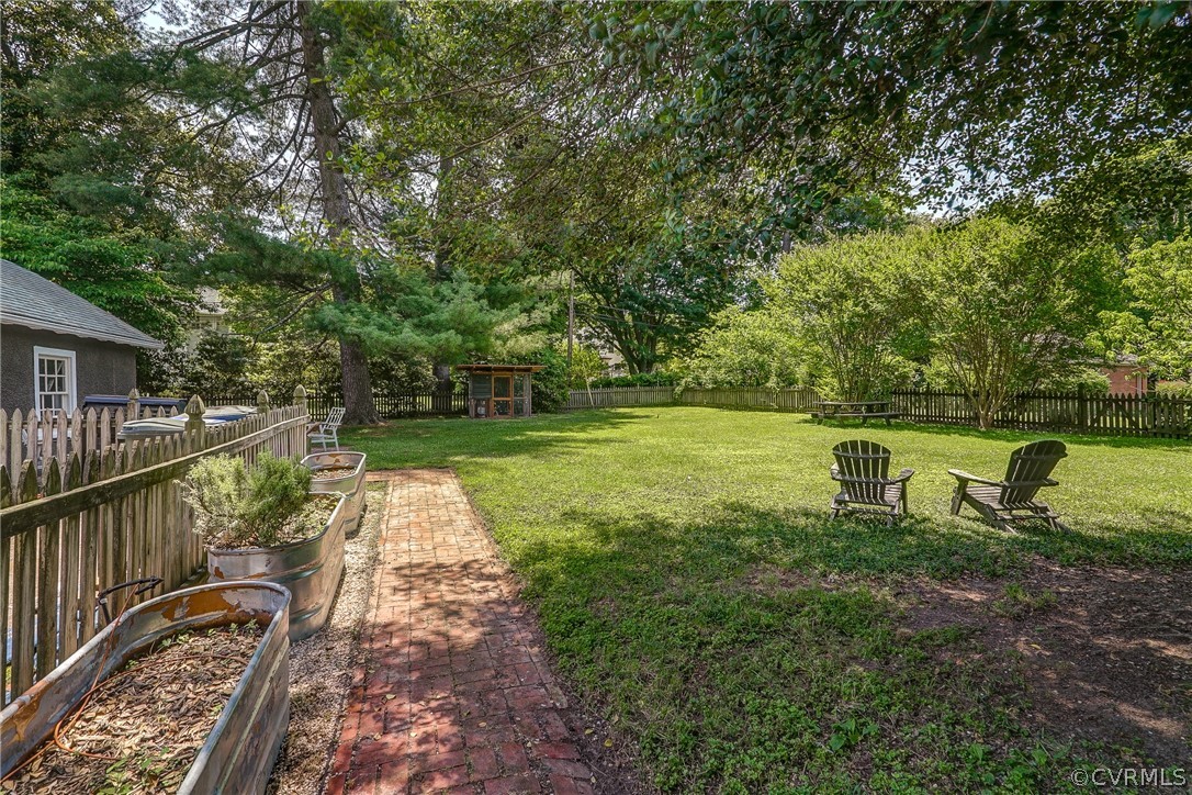 1613 Princeton Road Richmond, VA 23227 - Photo 8 of 47 Gallery Image 8