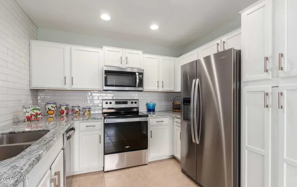 $2,250 | 17618 West Calavar Road, Surprise, AZ 85388