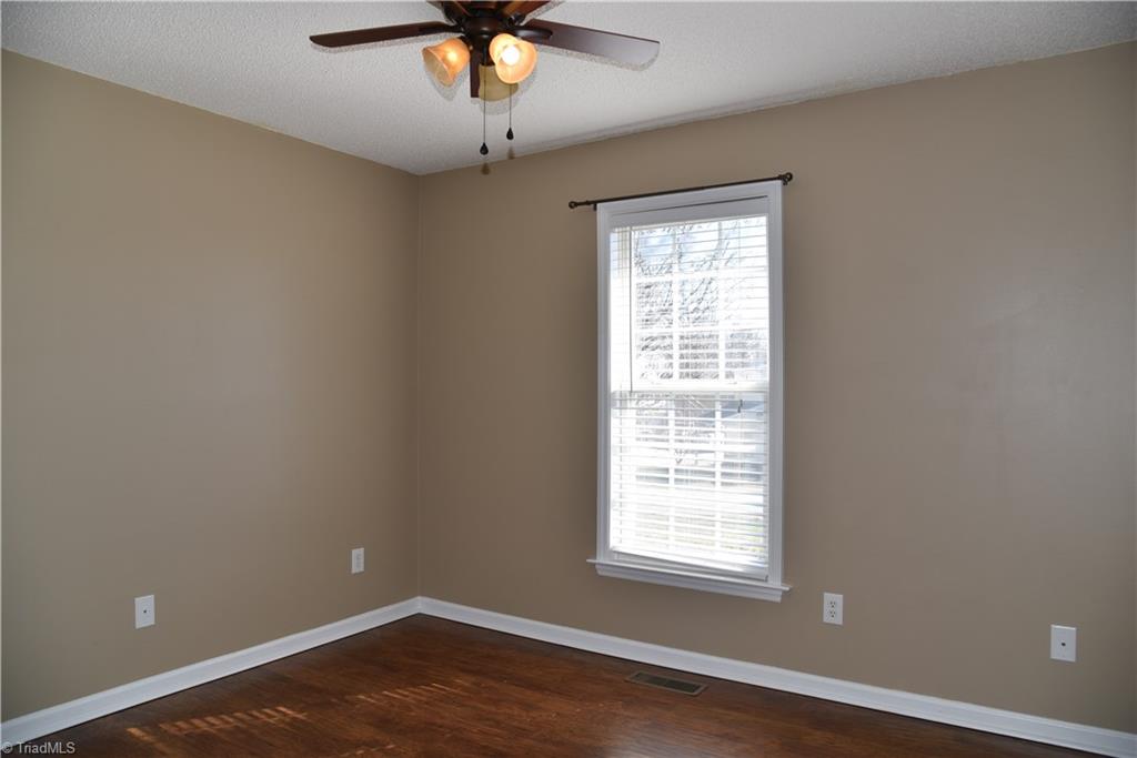 166 Central Oaks Road Clemmons, NC 27012 - Photo 13 of 18 Gallery Image 13